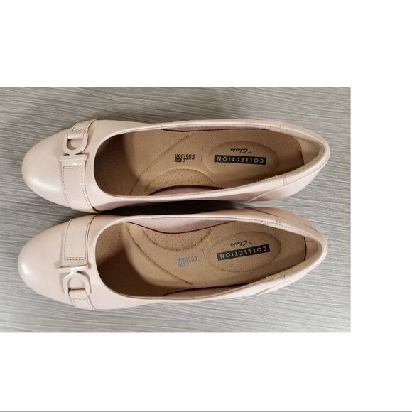 Clarks Flores Poppy Wedge Pump, Light Peach Leather, Womens Size 7.5 & 9 M - Picture 8 of 9